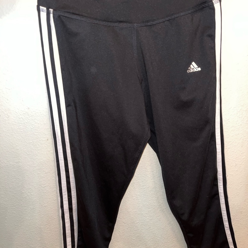 Adidas Capri leggings, black, small
